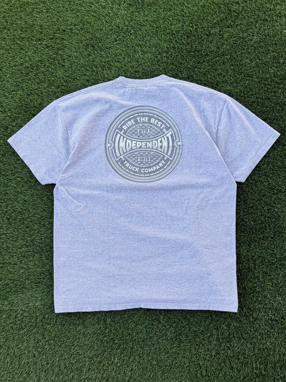 Independent Truck Company Skateboarding T-Shirt Gray Graphic Tee Size XL